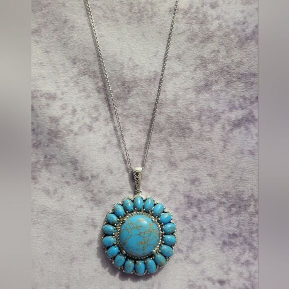 Karis Mojave Turquoise Floral Pendant Necklace - Picture 10 of 10